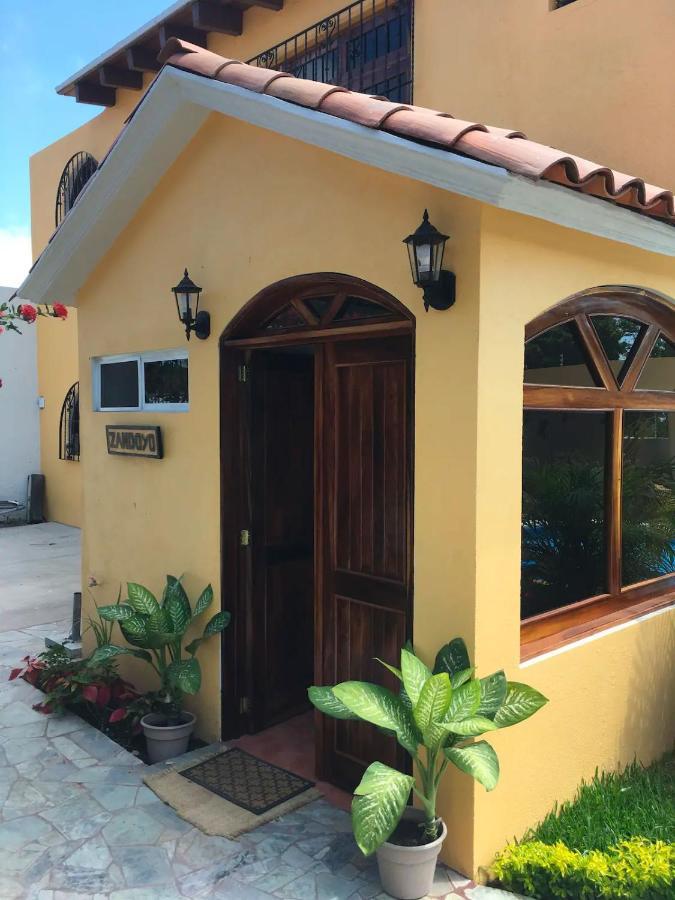 Zandoyo Bed & Breakfast 埃斯孔迪多港 外观 照片